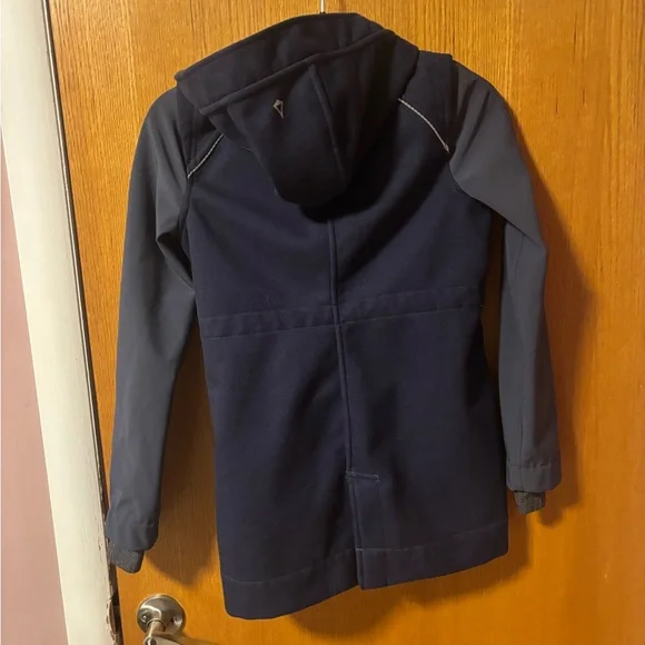 Ivivva Jacket - Picture 6 of 6